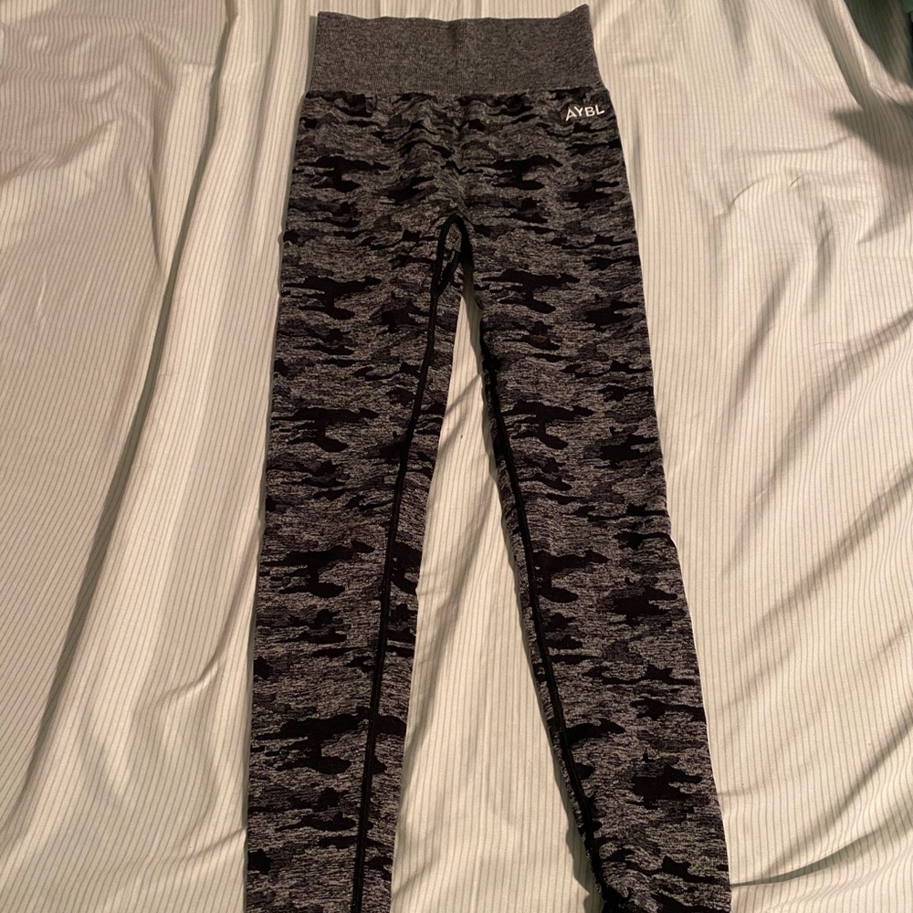 AYBL CAMO LEGGINGS
